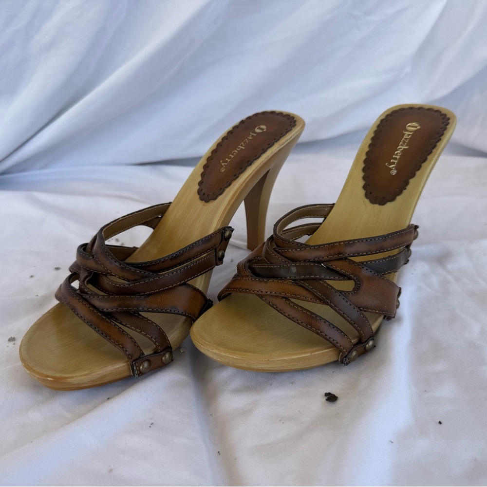 Elegant Brown Heels
